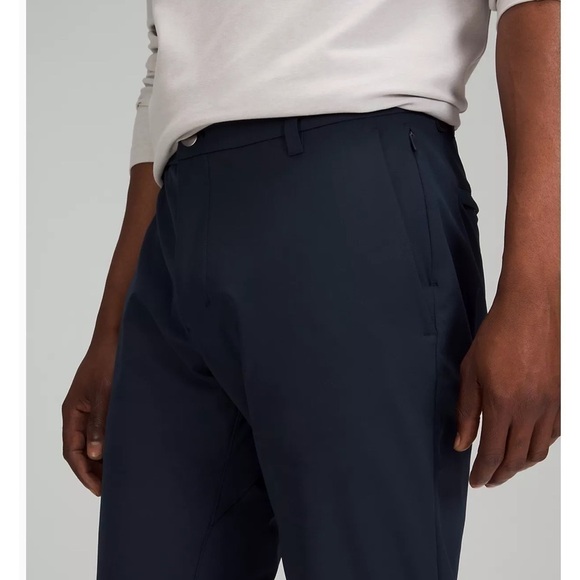 Lululemon  Commission Classic-Fit Pant 29"
Warpstreme Size 32 - Picture 12 of 12